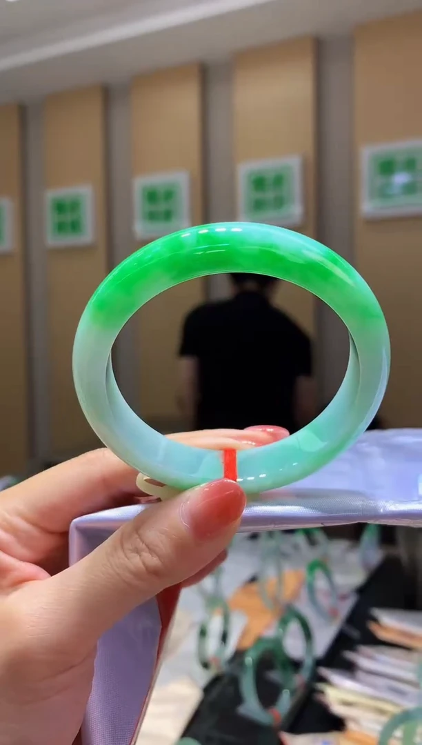 未镶嵌手镯翡翠-Q4 圈口57.5 全款18万 定金2万