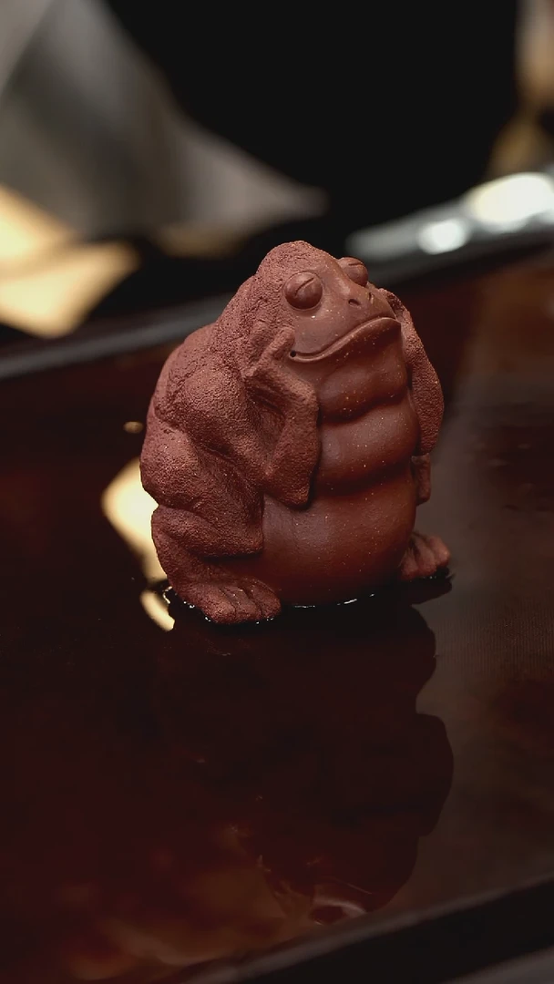 紫砂茶宠紫砂思考蛙