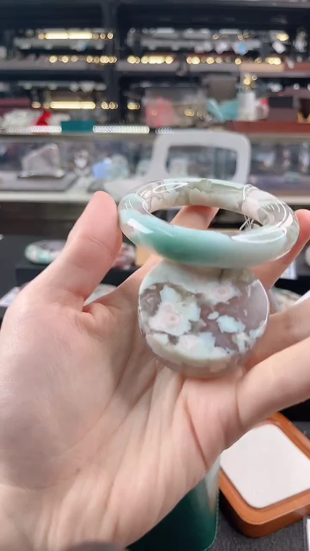 未镶嵌手镯石英质玉瑾圈口（赠品镯心）