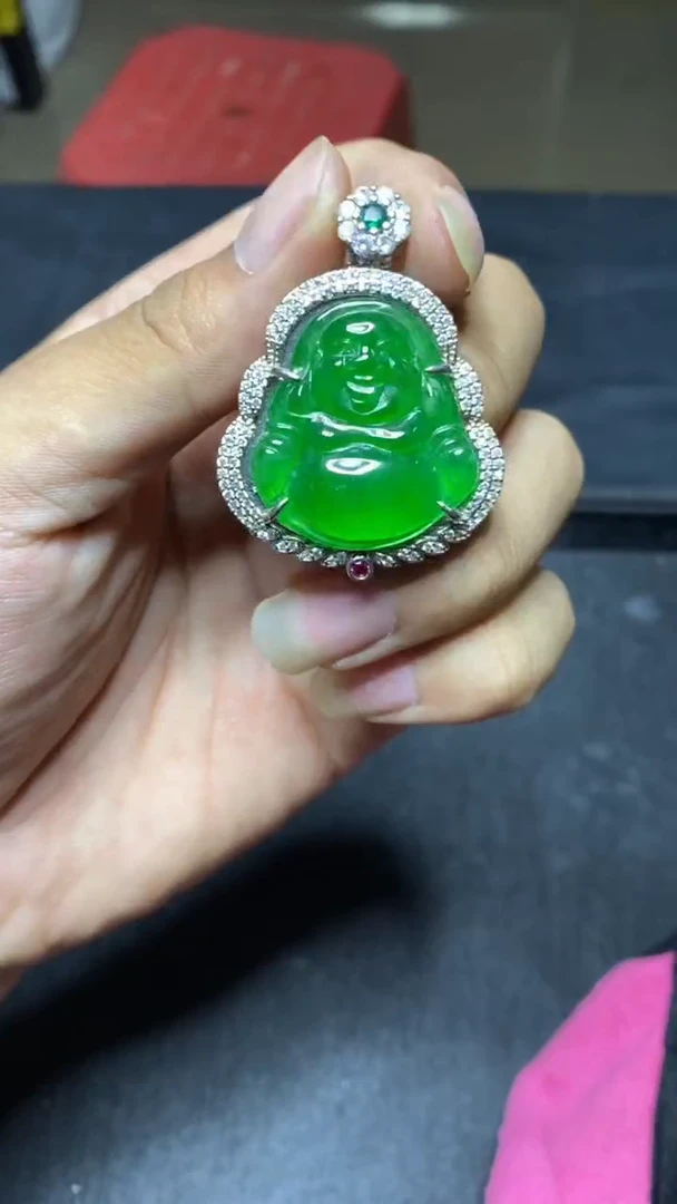 玉冰绿满色佛公带镶嵌