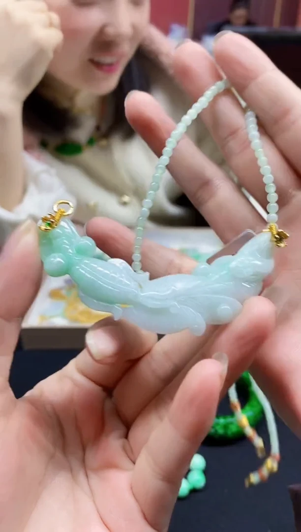 颈饰未镶嵌翡翠翡翠吊坠-110