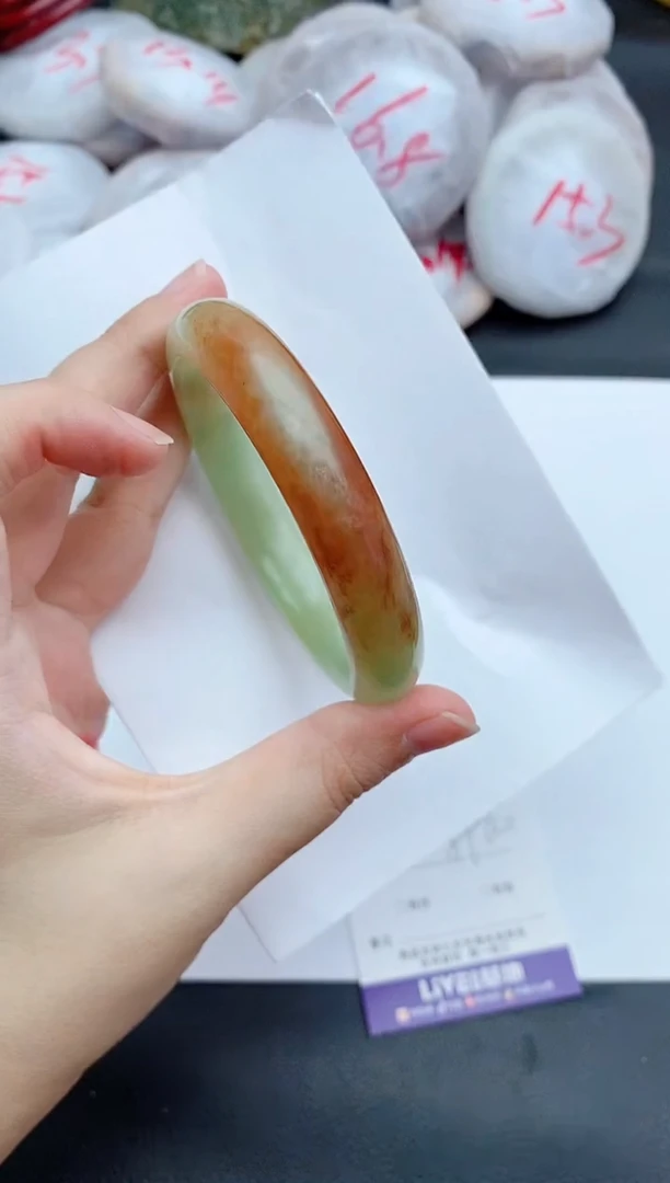 未镶嵌手镯石英质玉246+59/60