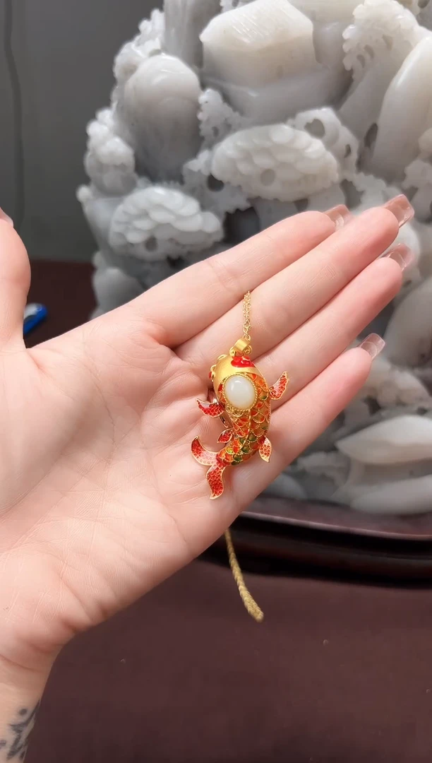 和田玉合金颈饰吊坠