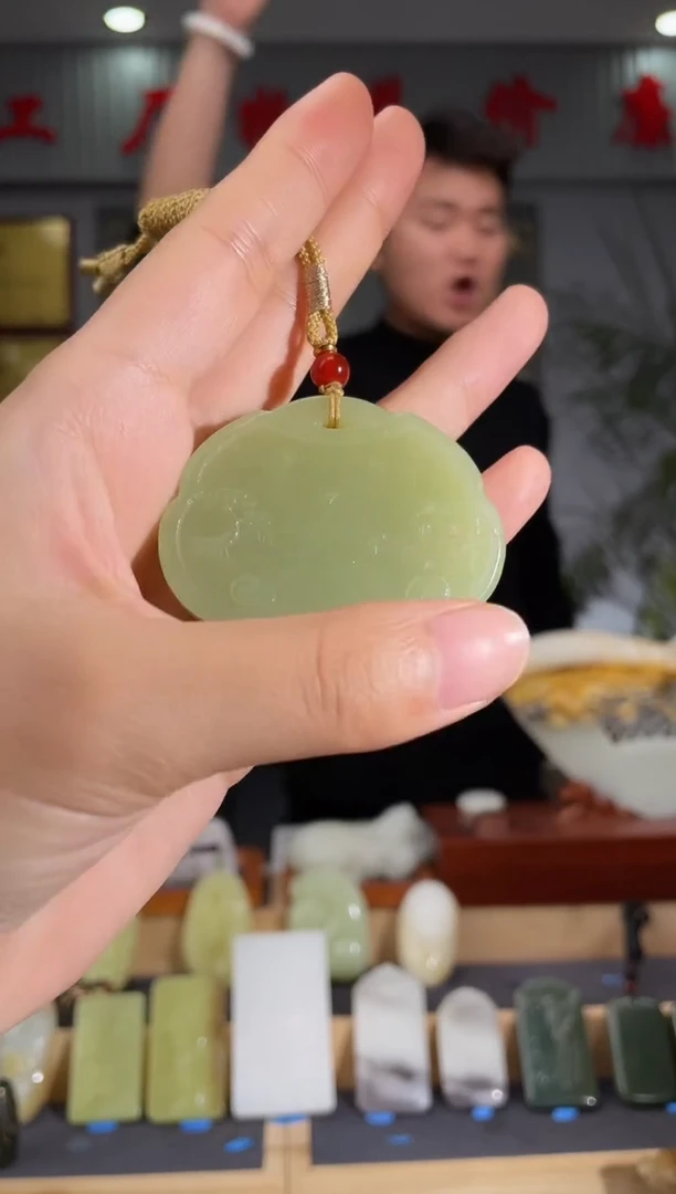 【闪购商品】和田玉颈饰未镶嵌拍一发一 多样性发货