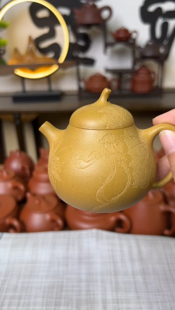 茶壶段泥黄金段茄瓜壶刻绘150CC