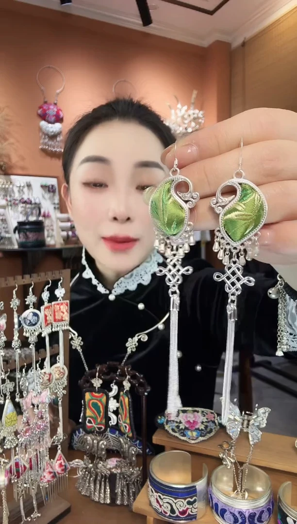 刺绣纯手工民族风耳环