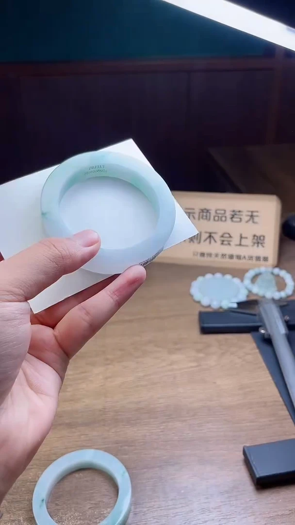 定制翡翠手镯未镶嵌定制