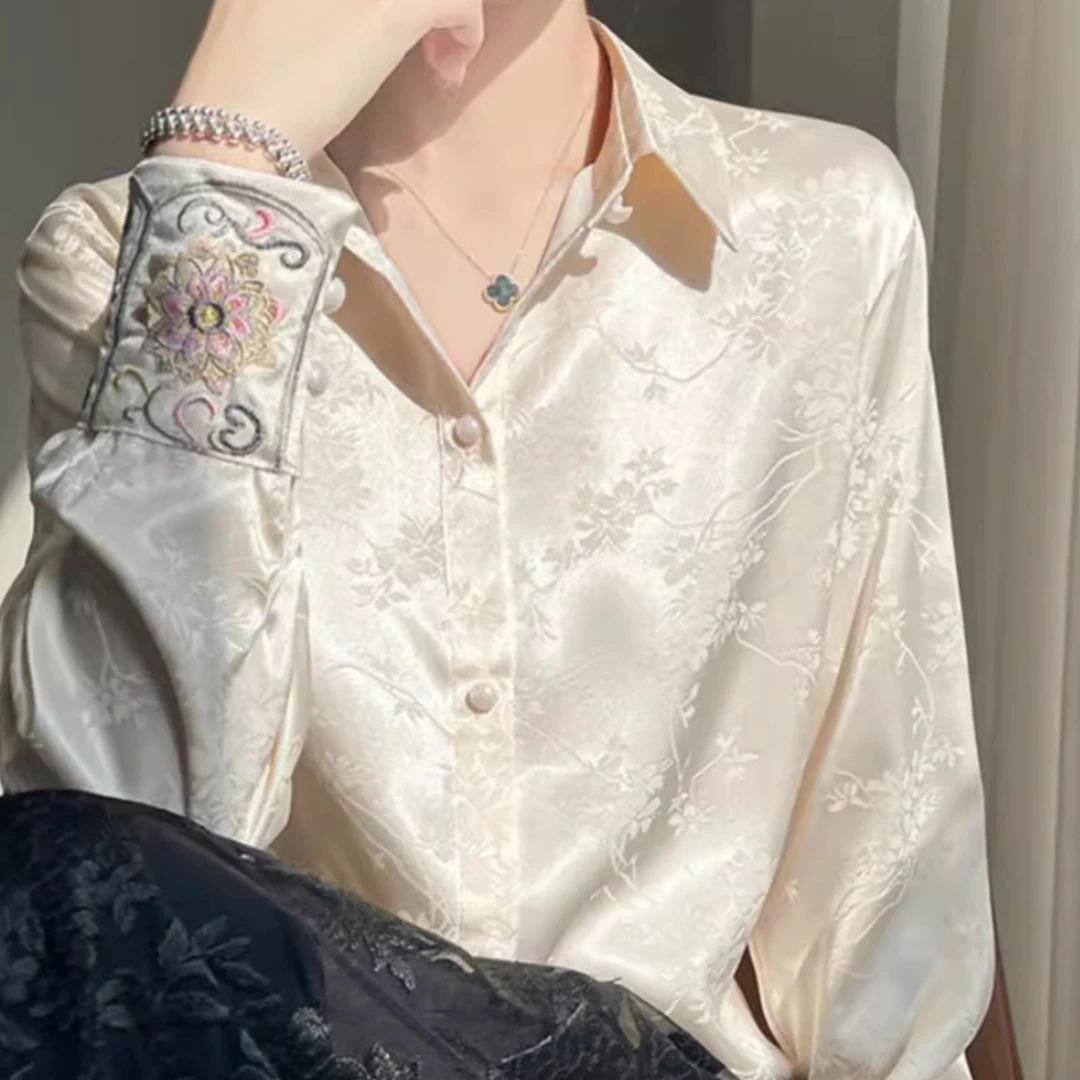 提花缎面衬衫女春秋新款新中式复古气质撞色拼接国风大码刺绣上衣