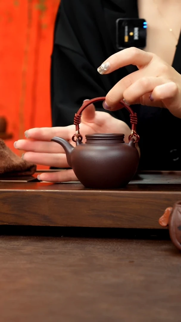 茶壶紫砂紫泥蛋包提梁160cc左右