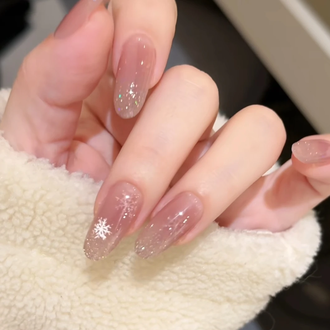 【瑞雪丰年】秋冬新款裸色雪花冰透猫眼手工美甲穿戴甲短款日常显白