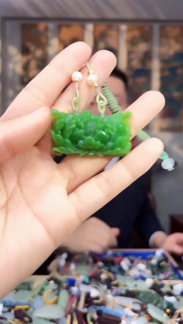 【闪购商品】和田玉挂件未镶嵌拍一发一