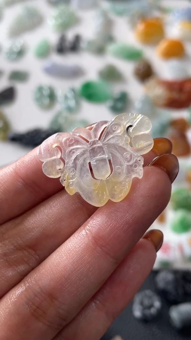 【闪购商品】定制翡翠未镶嵌仿古蝴蝶680+68