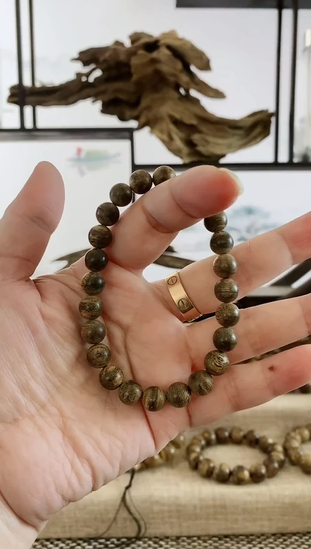 沉香手串延****磊菩萨棋百年老料9MM单圈