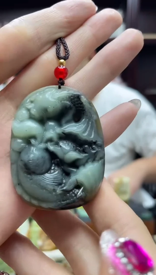 未镶嵌岫玉吊坠·