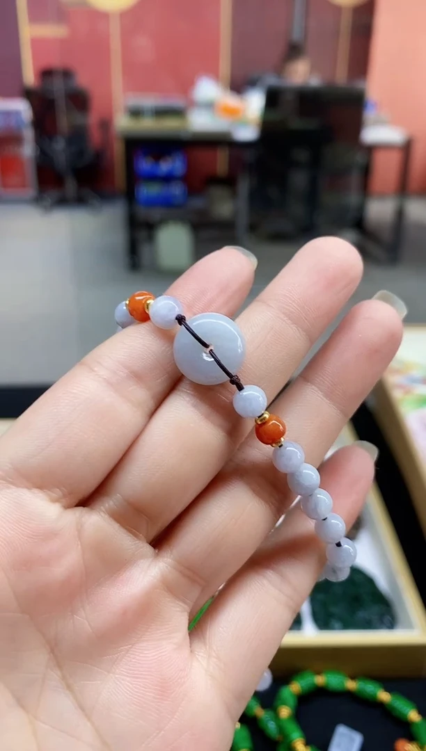 颈饰未镶嵌翡翠手串