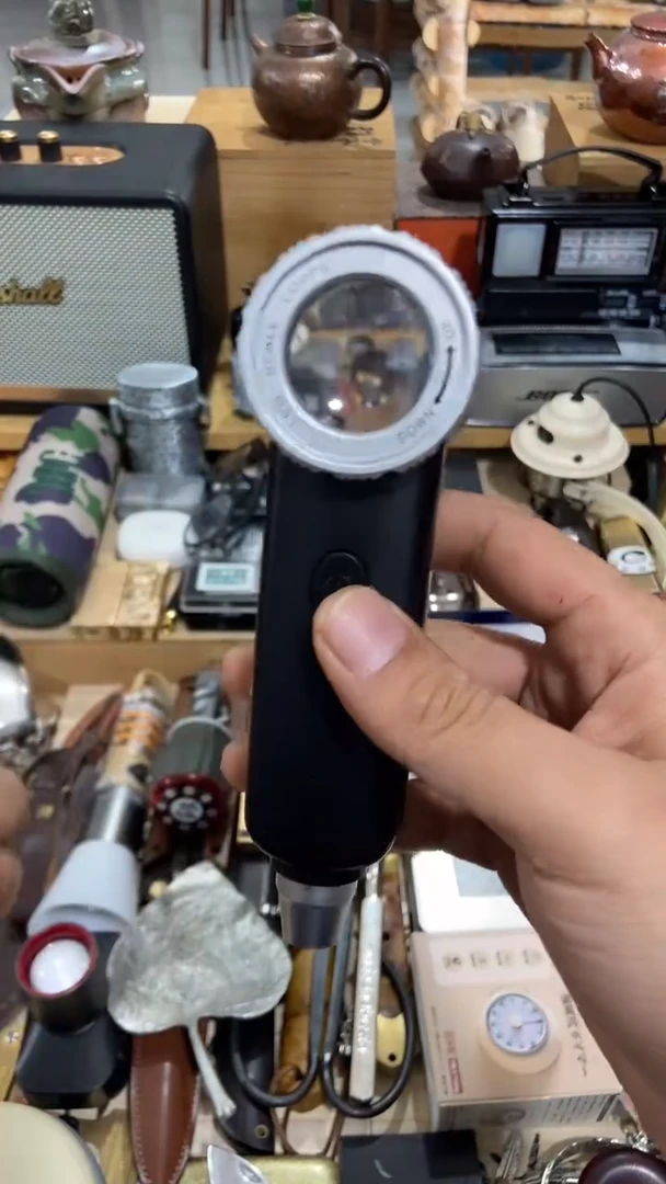 瓷片闪购商品  如图所示