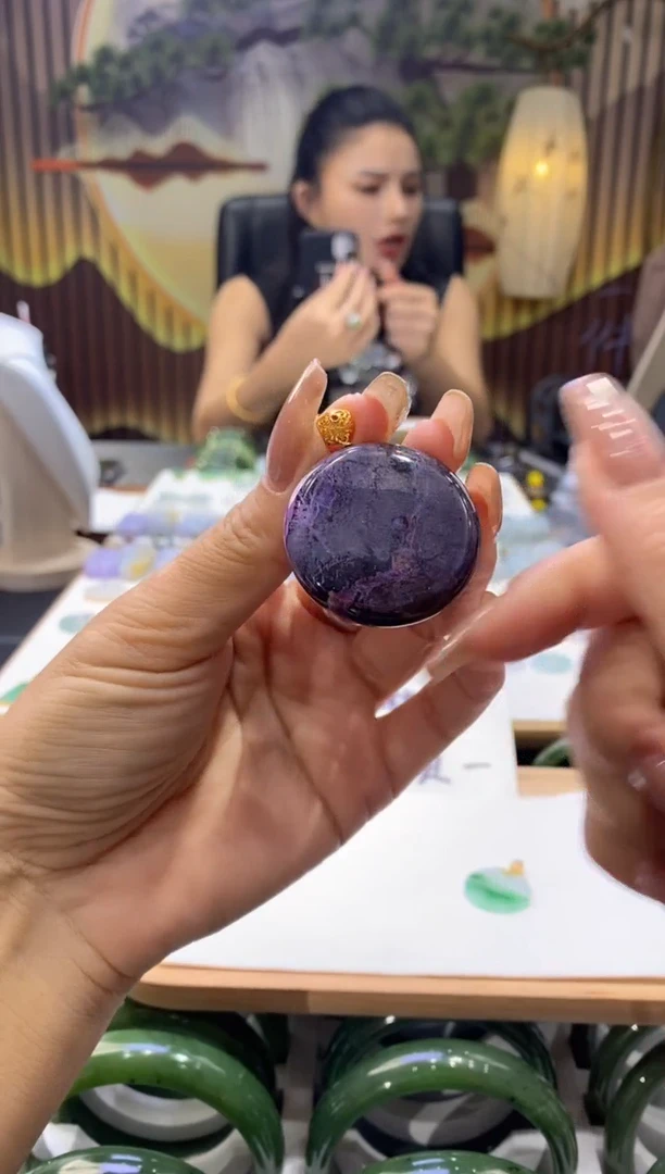 18K金镶嵌苏纪石（舒俱来）颈饰剁****君000000634