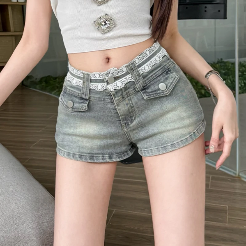 2025春夏新款网红显瘦性感牛仔超短裤辣妹蕾丝花边修身弹力热裤女