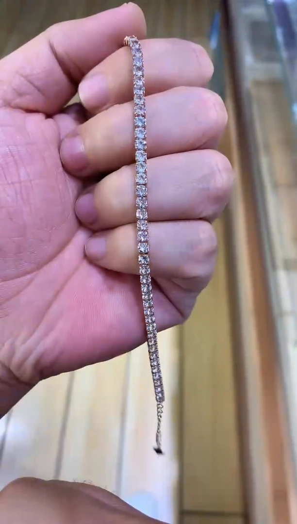 【闪购商品】海蓝宝石手链银S925镶嵌........