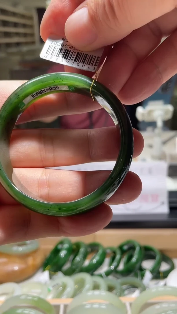 未镶嵌手镯和田玉54-56圈口 0021