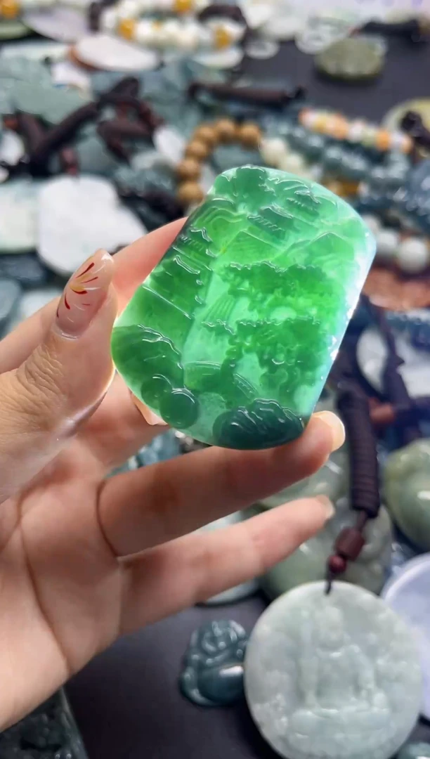 【闪购商品】翡翠颈饰未镶嵌翡翠