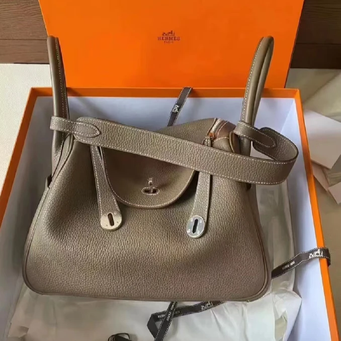 95新 Hermes/爱马仕 大头活动Lindy 30 大象灰 TC皮 A刻 银扣包