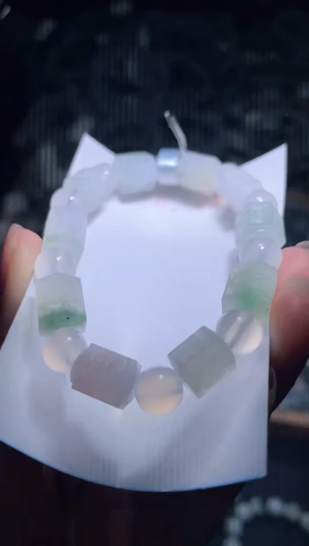 未镶嵌定制翡翠天然缅甸翡翠手串13