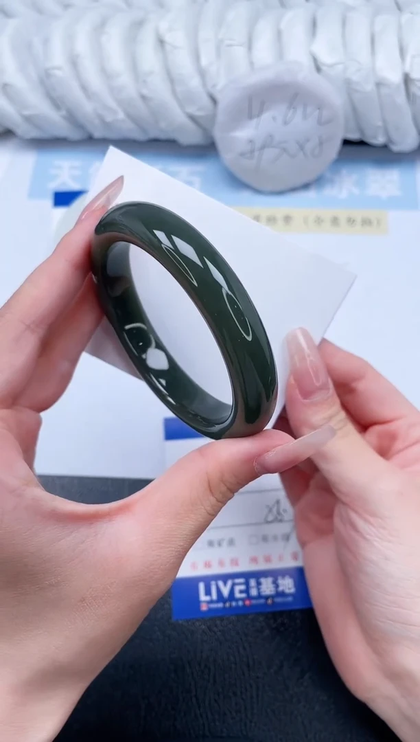 和田玉手镯未镶嵌T73-56.7