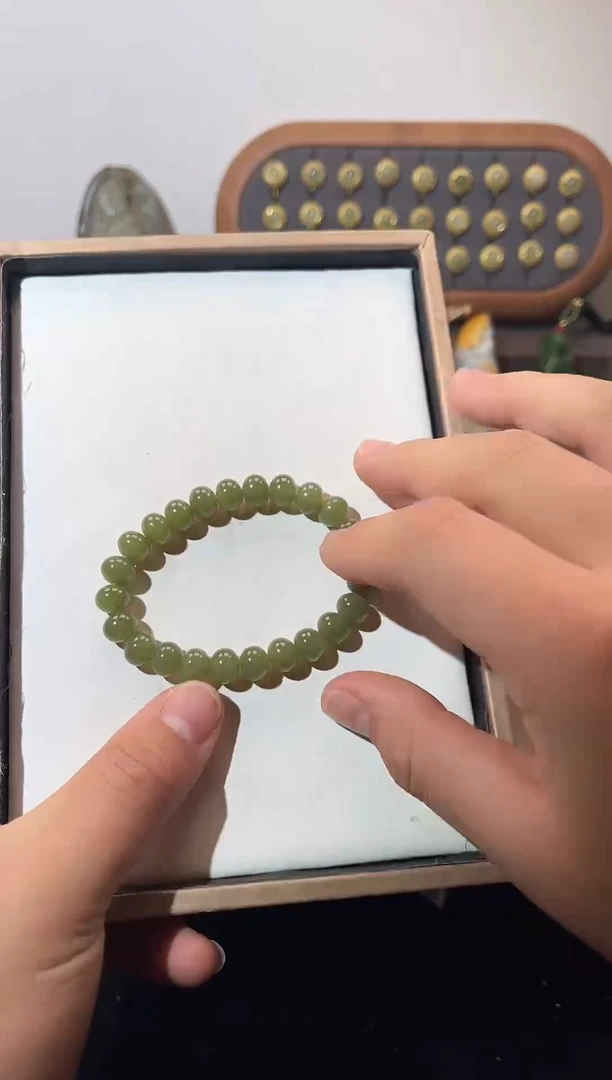 未镶嵌和田玉挂件手串