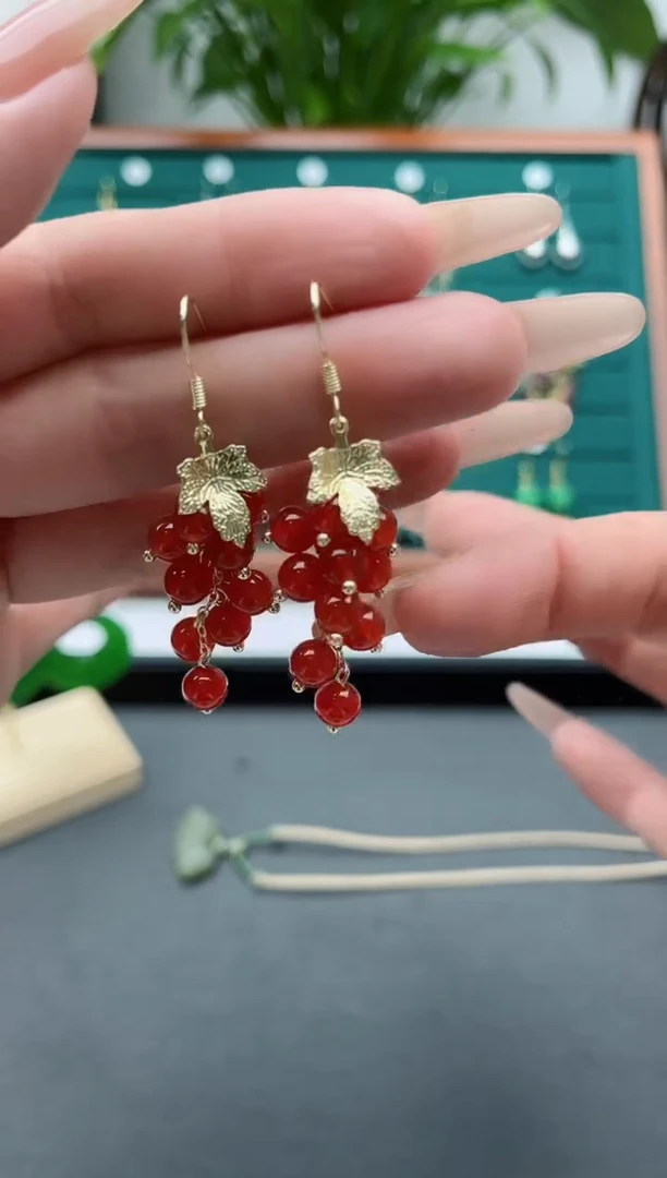 【闪购商品】南红玛瑙耳饰银S925镀金镶嵌3葡萄红