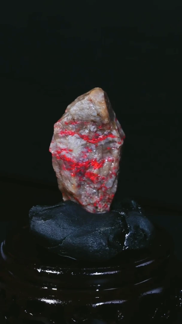 昌化石昌化鸡血石