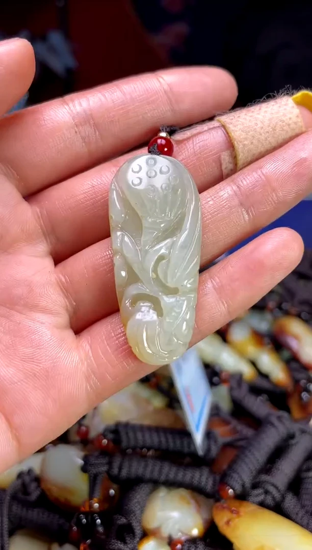 【闪购商品】和田玉颈饰未镶嵌1