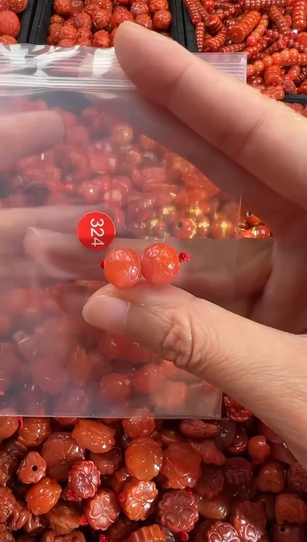 【闪购商品】南红玛瑙颈饰合金2