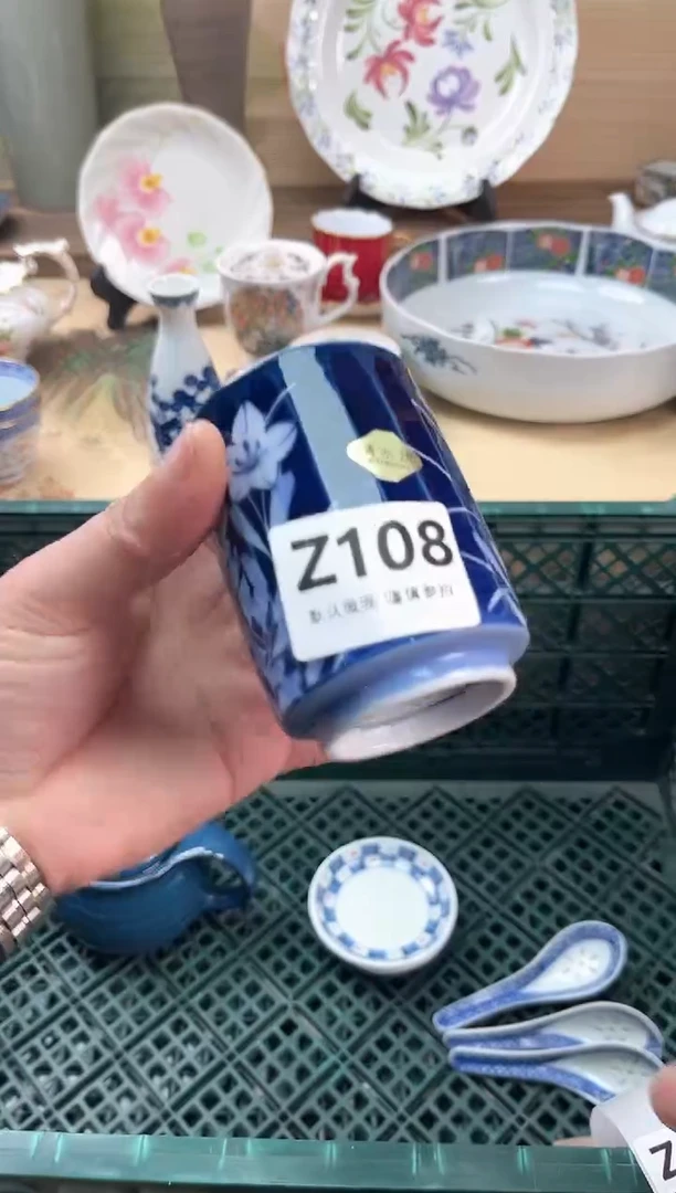 瓷片H****^108