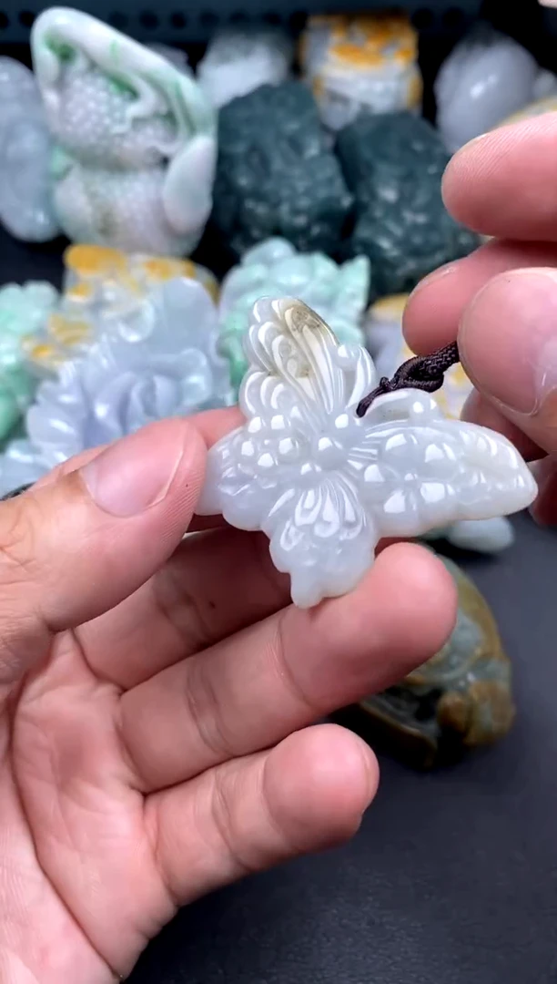 吊坠(不含链)未镶嵌翡翠1