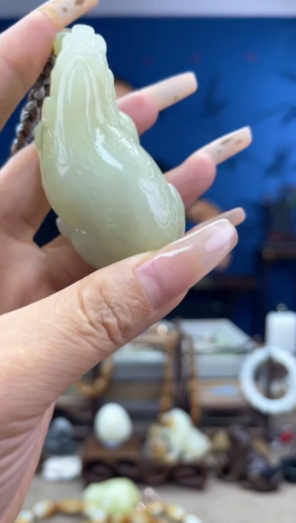 和田玉未镶嵌颈饰1