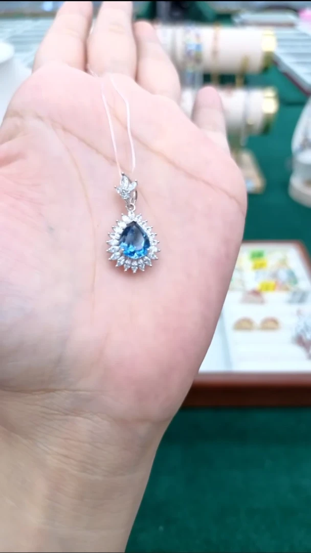 颈饰托帕石银S925镶嵌颈饰 托帕石 银S925镶嵌