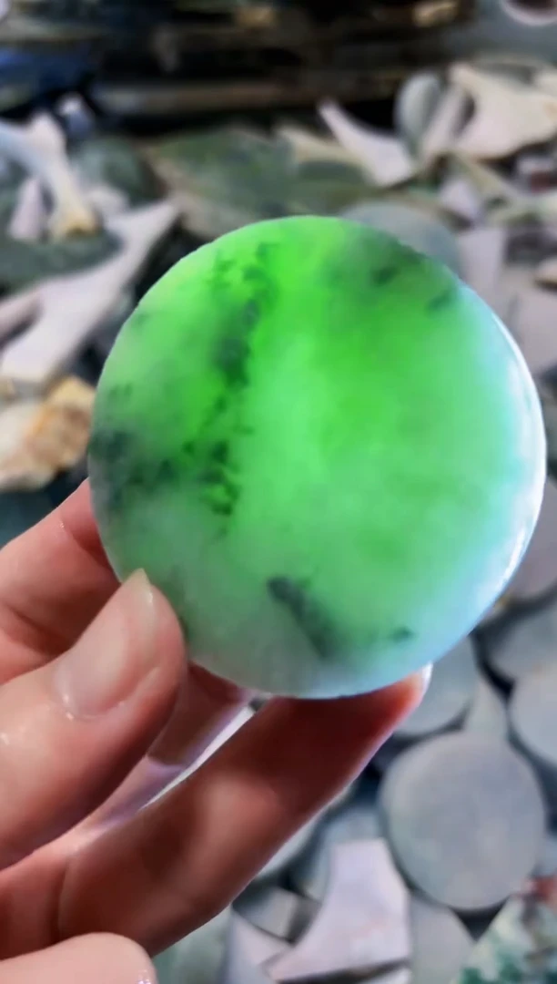 【闪购商品】翡翠颈饰未镶嵌A货白谭2005