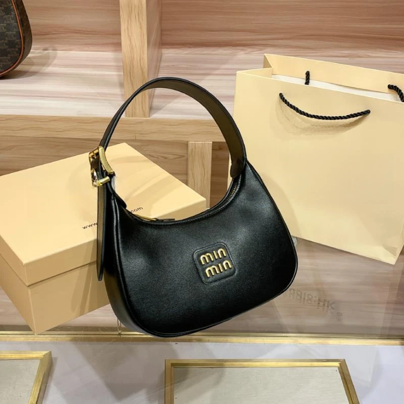 香港品牌腋下包包女士2025轻奢新款时尚夏季休闲高级感手提斜挎包