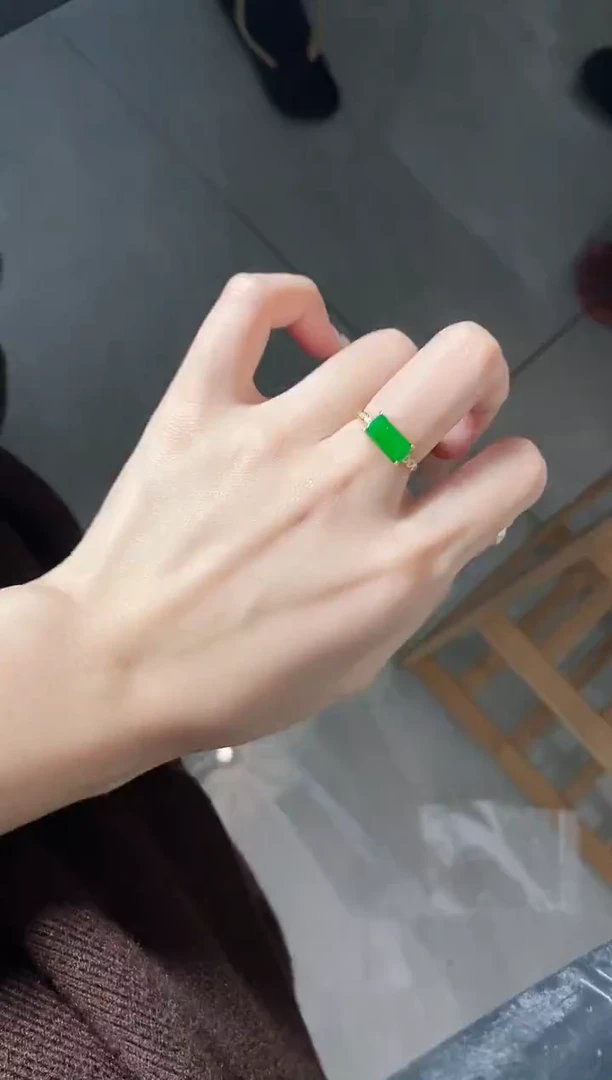 银S925镶嵌戒指翡翠51511