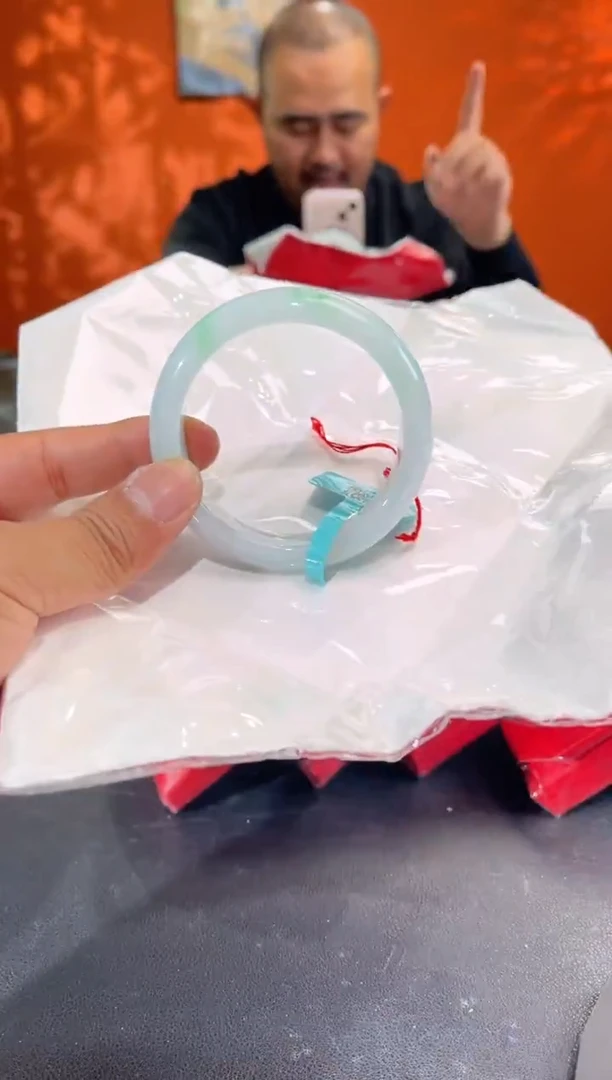 未镶嵌手镯翡翠14