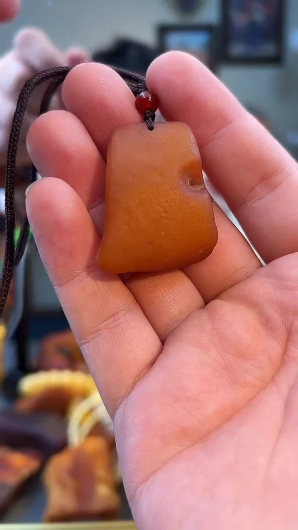 琥珀颈饰未镶嵌吊坠