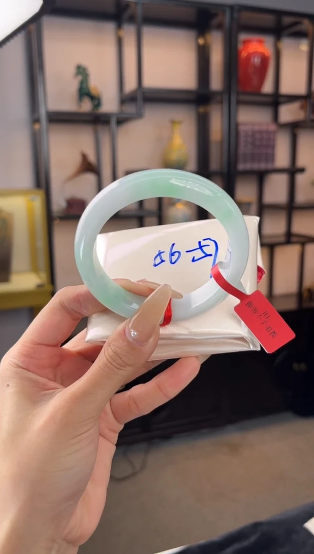 未镶嵌手镯翡翠翡翠手镯