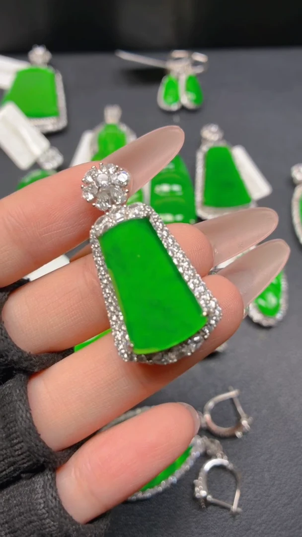 吊坠(不含链)银S925镶嵌翡翠00