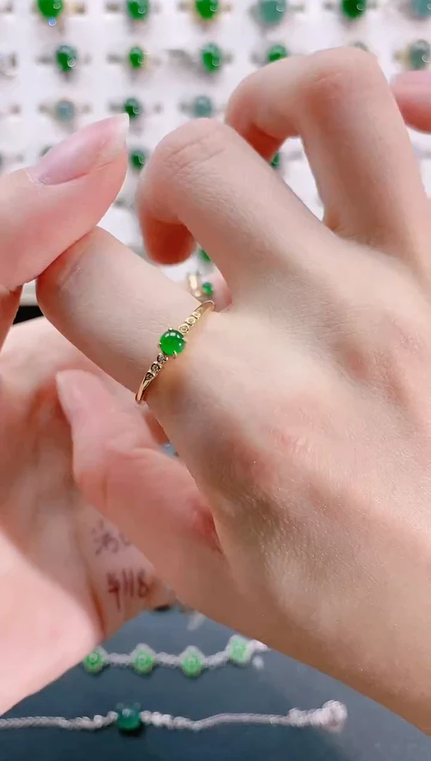 【闪购商品】翡翠戒指银S925镶嵌天然翡翠