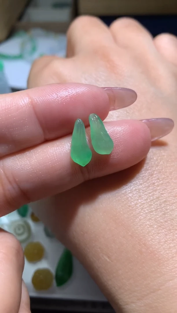 定制翡翠未镶嵌毛货