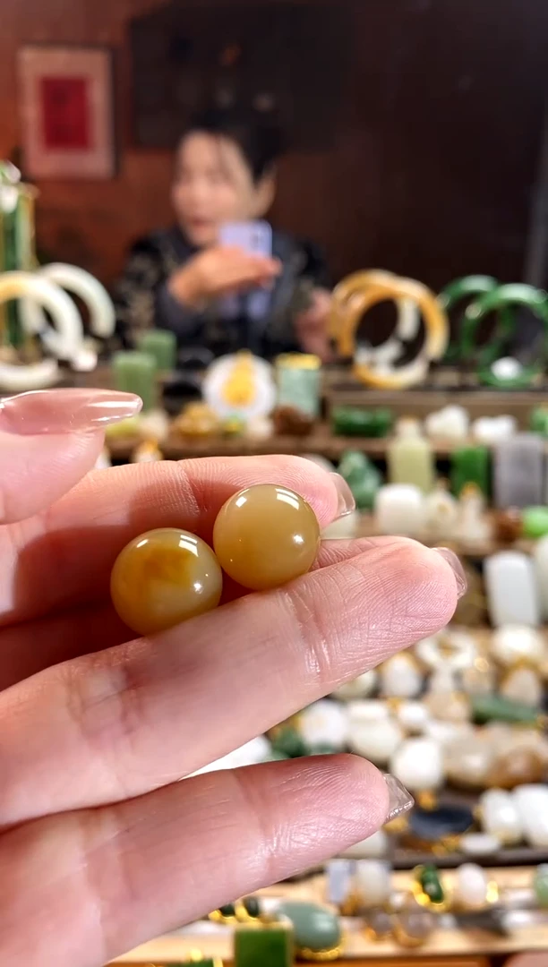 【闪购商品】和田玉吊坠未镶嵌。