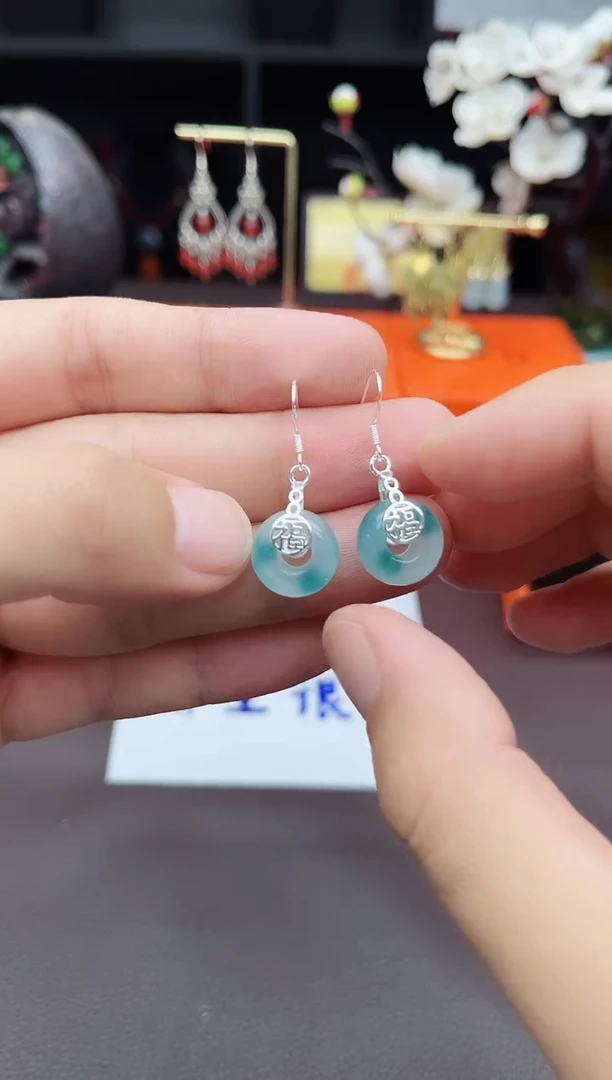 石英质玉（天山翠）银S925镶嵌耳饰721000