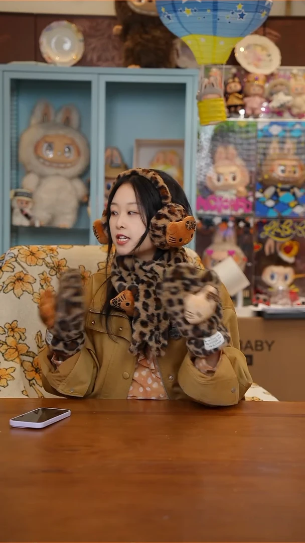 118围脖+手套+耳罩三件套