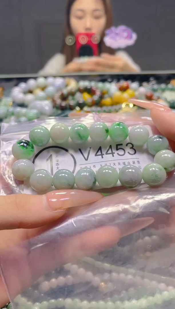 颈饰未镶嵌翡翠13MM/V/翡翠A货，一件也是批发价